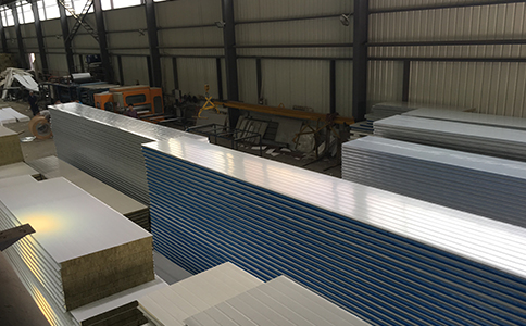 岩（yán）棉夾芯板在隔音方麵效果怎麽樣？