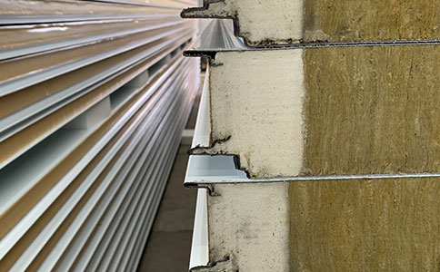 聚氨酯封邊岩棉橫鋪板