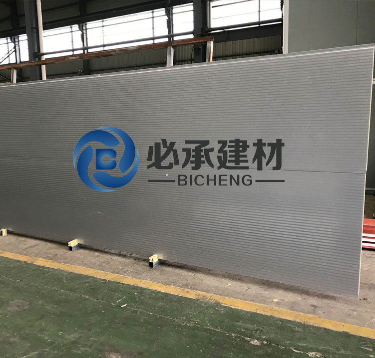 聚氨酯封邊岩棉夾（jiá）芯（xīn）板