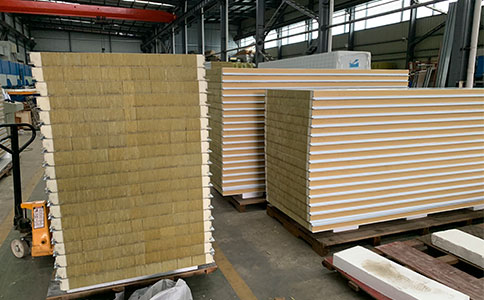 隱藏式橫裝岩棉夾芯板屋麵板的信息須知