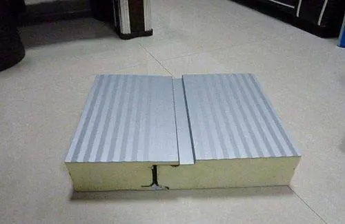 草莓丝瓜香蕉向日葵榴莲绿巨人ios建材告訴（sù）您關於聚氨酯封邊岩棉（mián）夾芯（xīn）板的特點及優點是什麽？